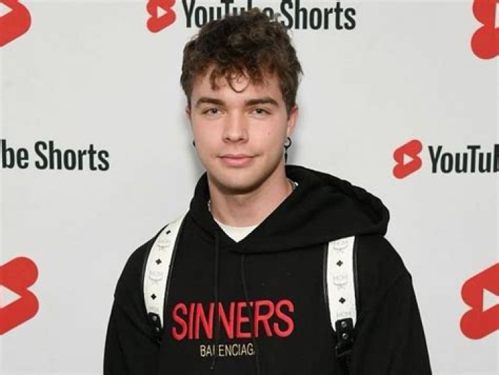 Austin Sprinz | Bio, Age, Net Worth, Relationship, Career