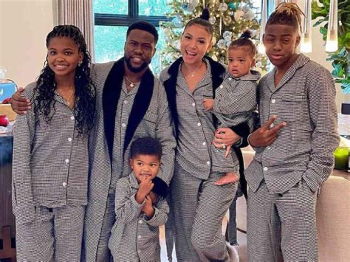 Nephew Tommy Living A Blessed Married Life With Wife And Kids