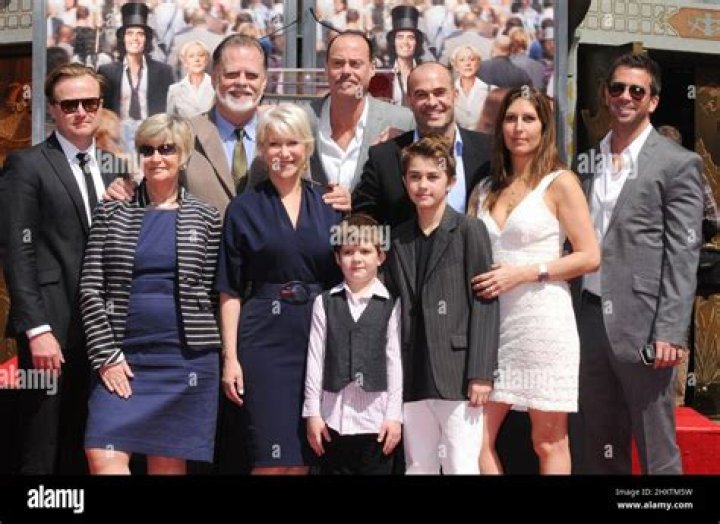 Where Is Helen Mirren Sister Katherine | Siblings And Family